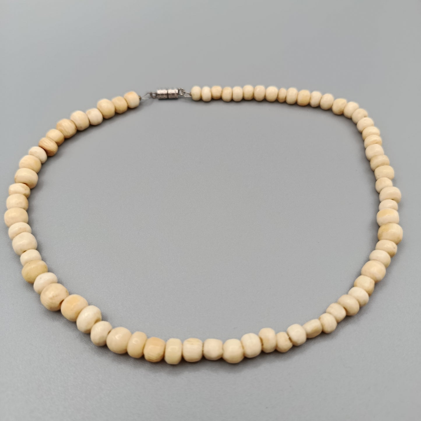 Klassische Damen Kette Schlichte Perlenkette
