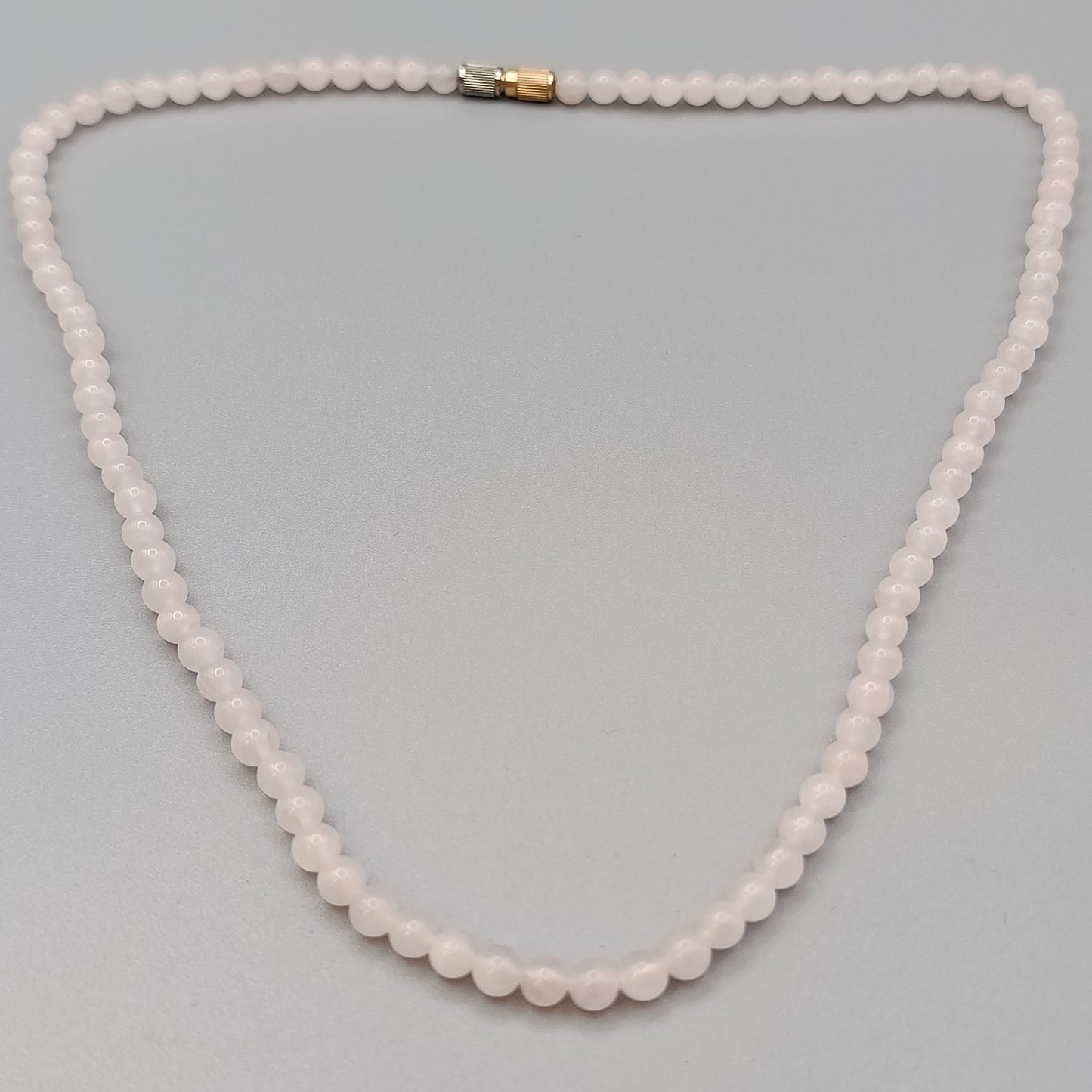 Zarte Rosenquarz Kette Klassische Perlenkette in zartem Rosa