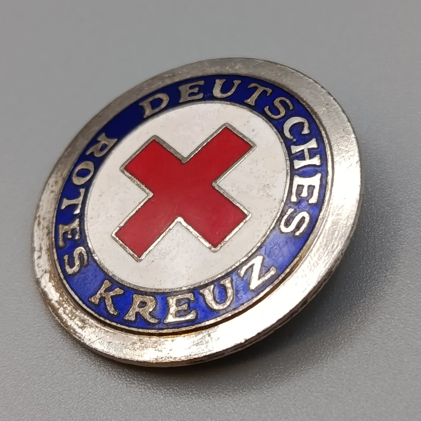 Historische Deutsches Rotes Kreuz Brosche Vintage Emaille