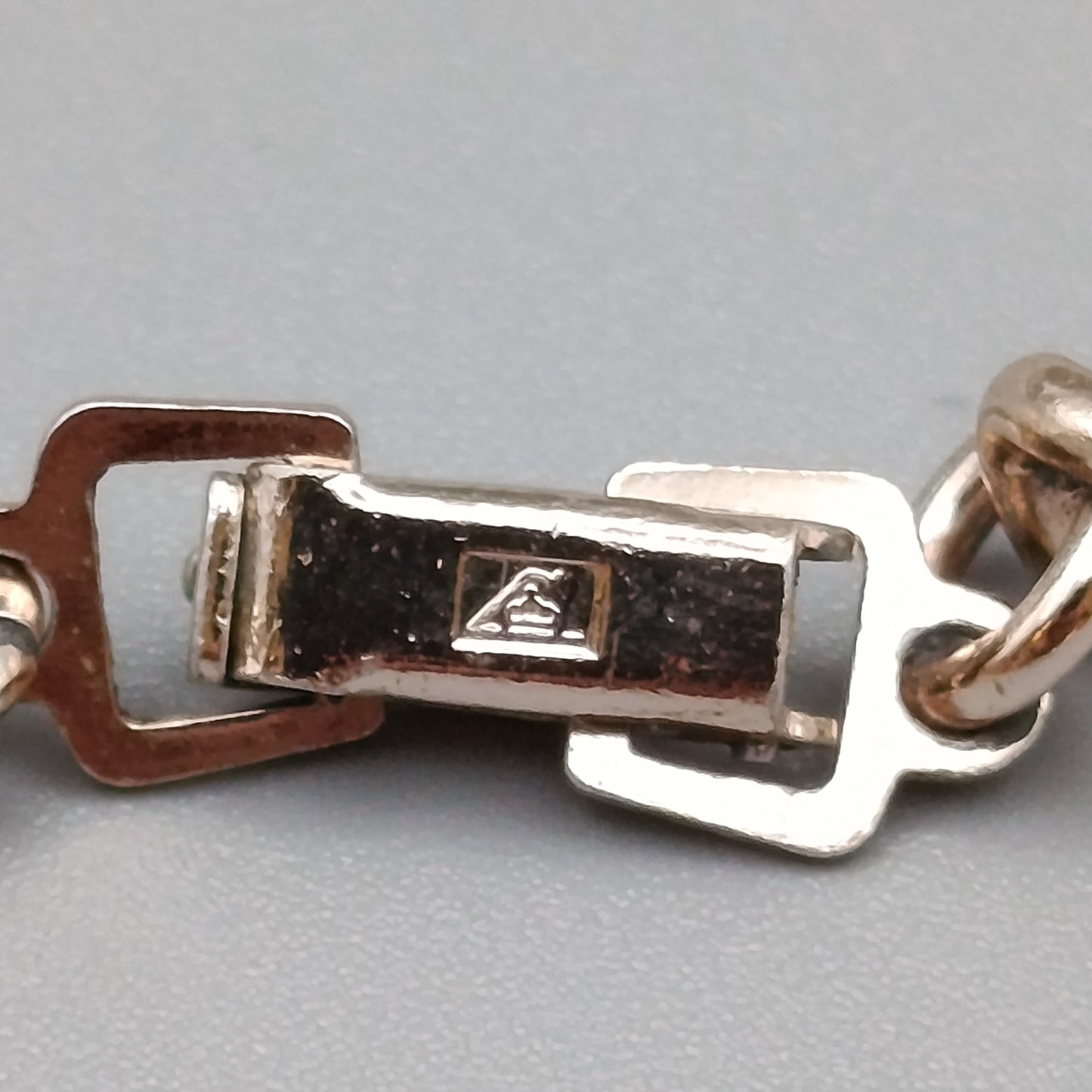 Klassische Panzerkette für Damen Stilvolle Gliederkette