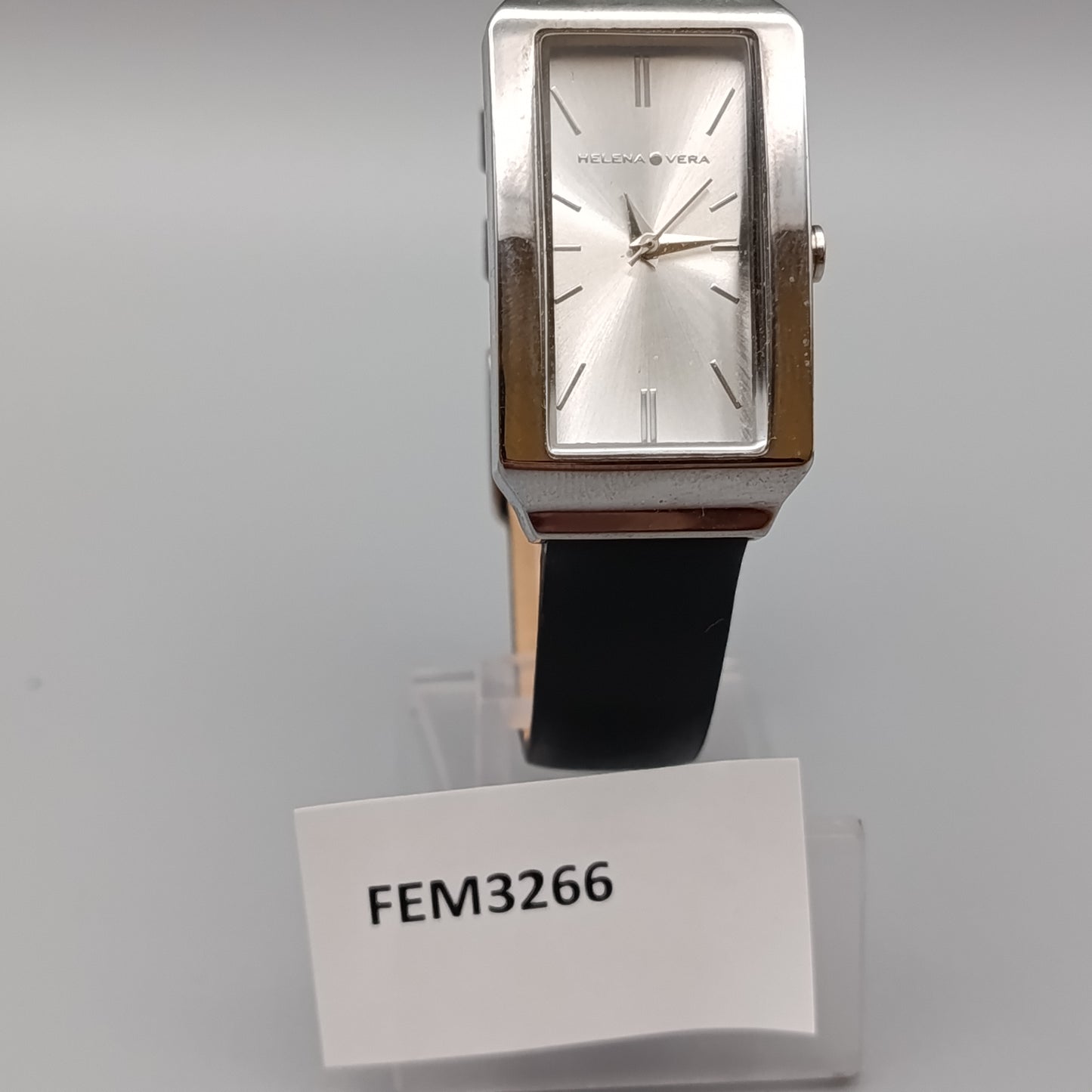 Elegante Helena Vera Damen Uhr Rechteckiges Design