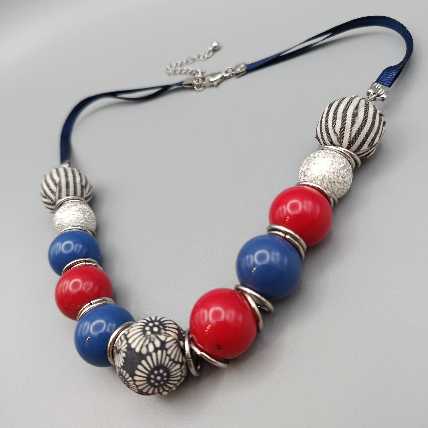 Modische Statement Kette Farbenfrohe Perlen Kette