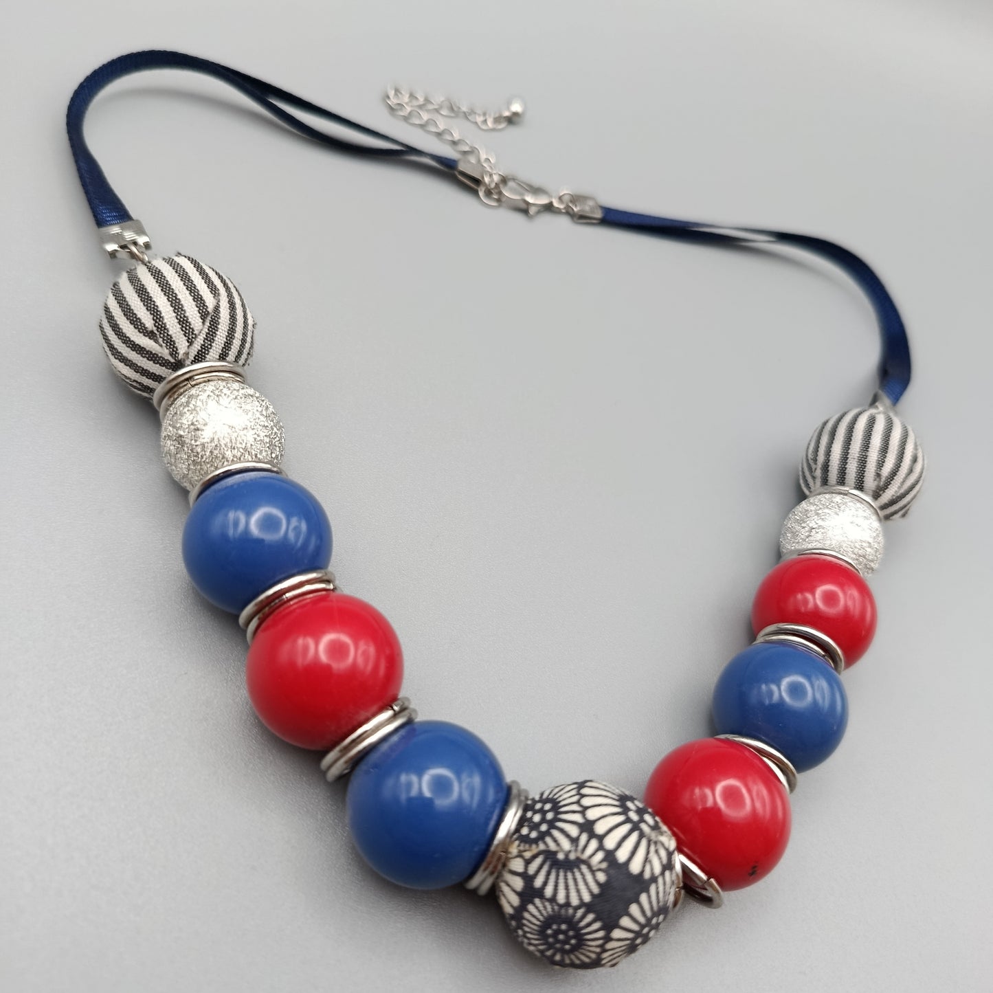 Modische Statement Kette Farbenfrohe Perlen Kette