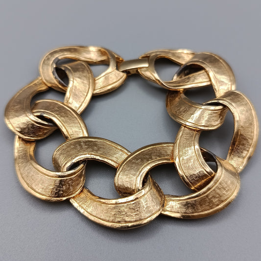 Markantes Vintage Damen Breites  Arm Band in Goldoptik