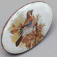 Vintage Emaille Brosche – Ovaler Pin mit Vogel Motiv