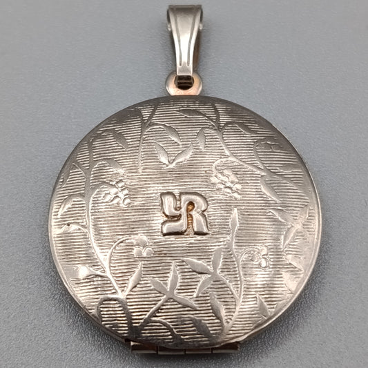 Klassisches Vintage Medaillon mit Blumen Gravur