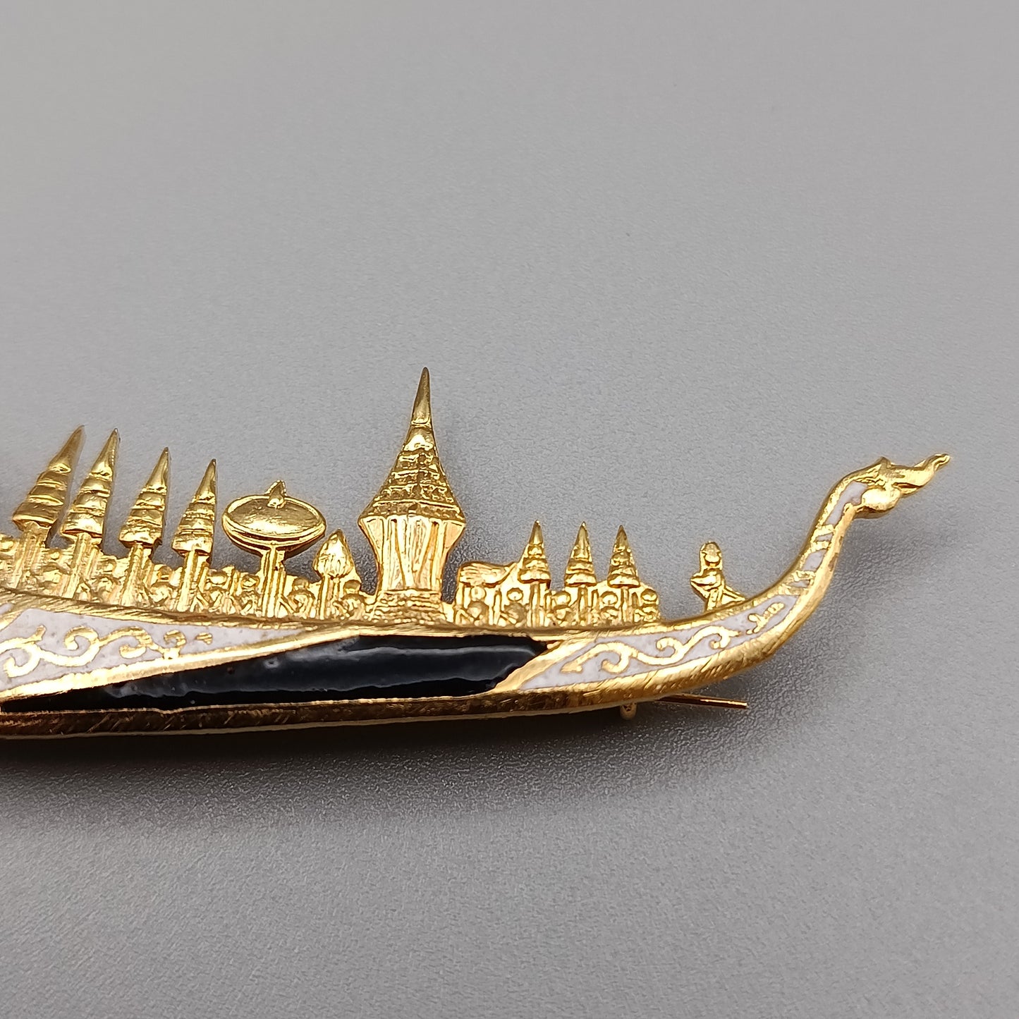 Elegante thailändische Königsschiff Brosche Vergoldet