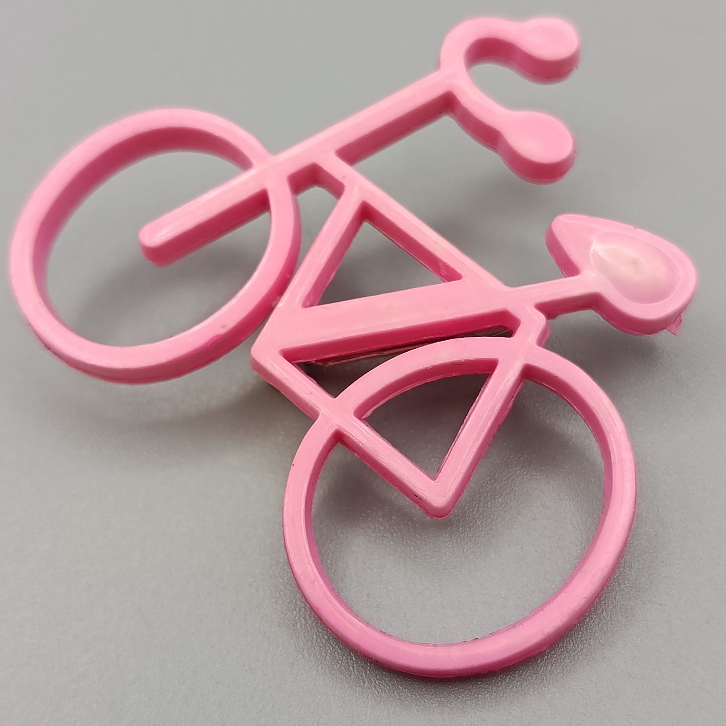 Pinke Fahrrad Brosche im Retro Stil – Vintage Anstecknadel