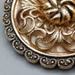 Filigraner Vintage Schalclip – Elegantes Ornament-Design