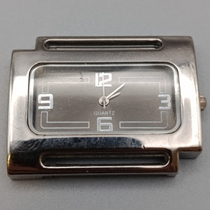Elegante Damen Uhr im Rechteck-Design – Stilvolles Gehäuse