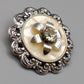 Klassischer Vintage Schalclip – Elegantes Blumen Motiv