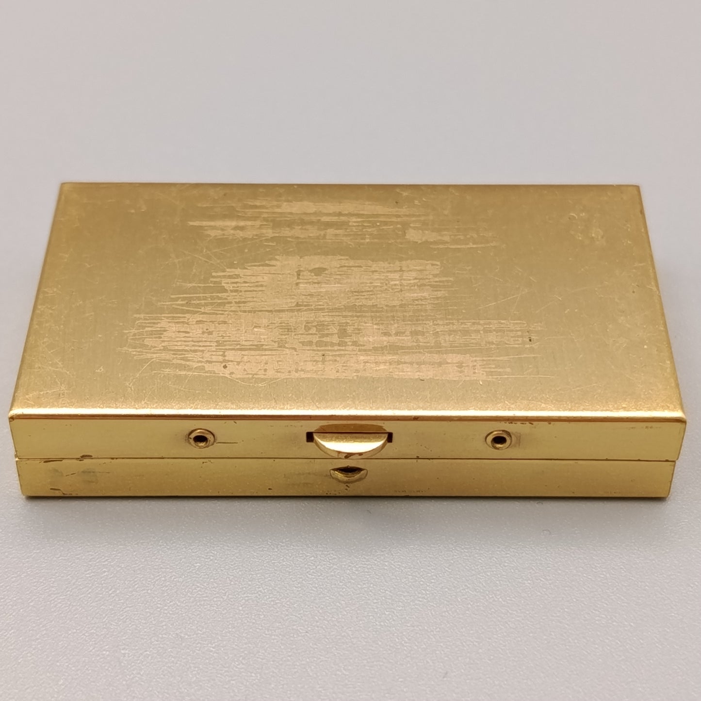 Klassisches goldfarbenes Etui – Vintage  Schatulle
