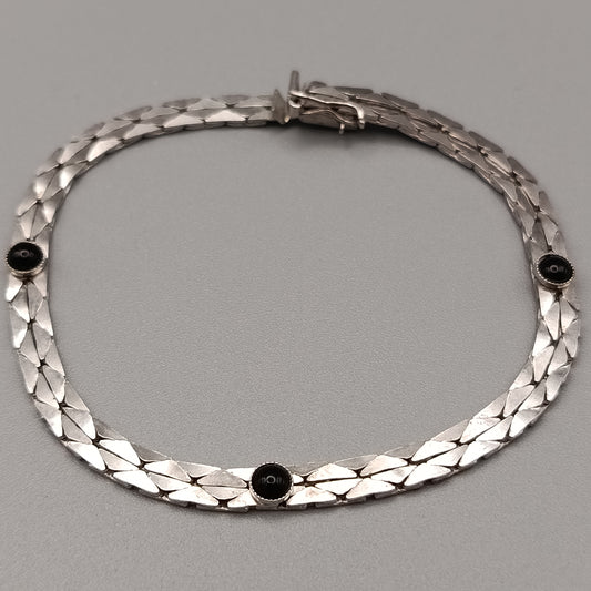 Elegantes Armband mit schwarzen Steinen – Vintage Style
