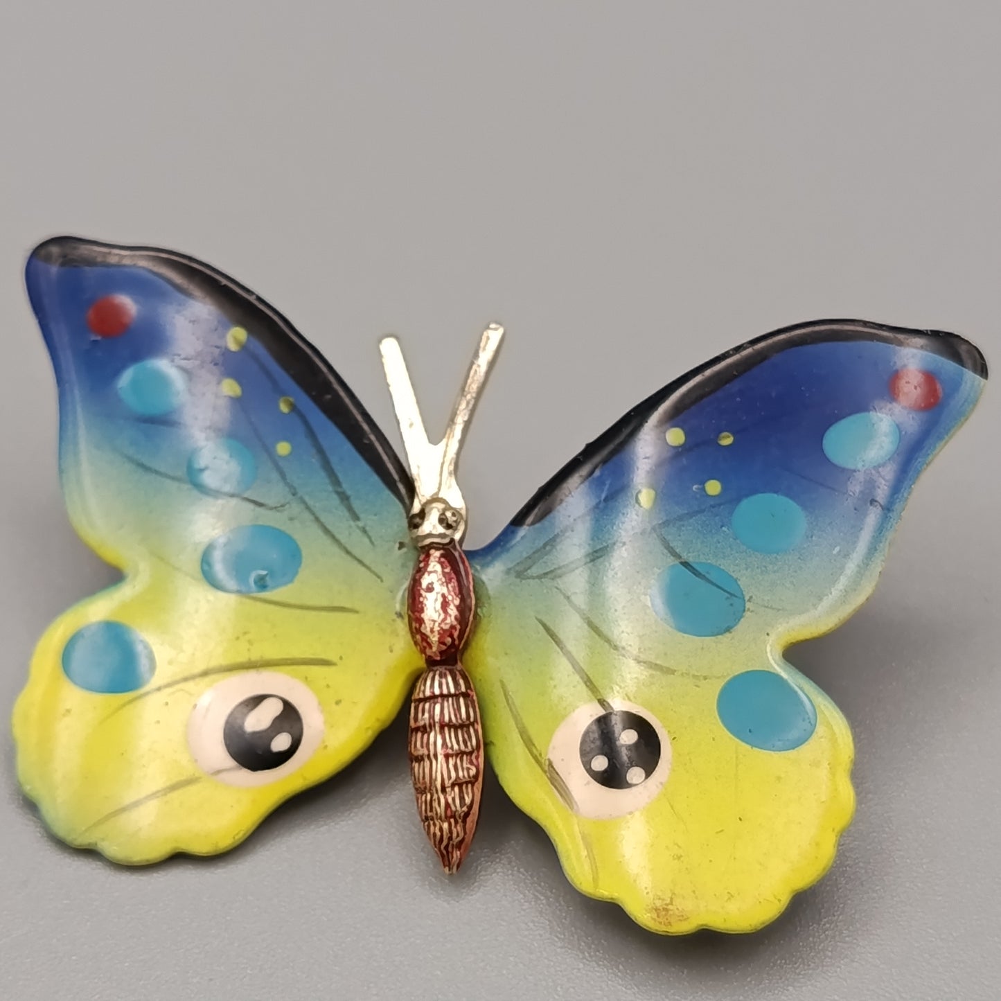 Farbenfrohe Schmetterling Brosche – Bunt emailliertes Design