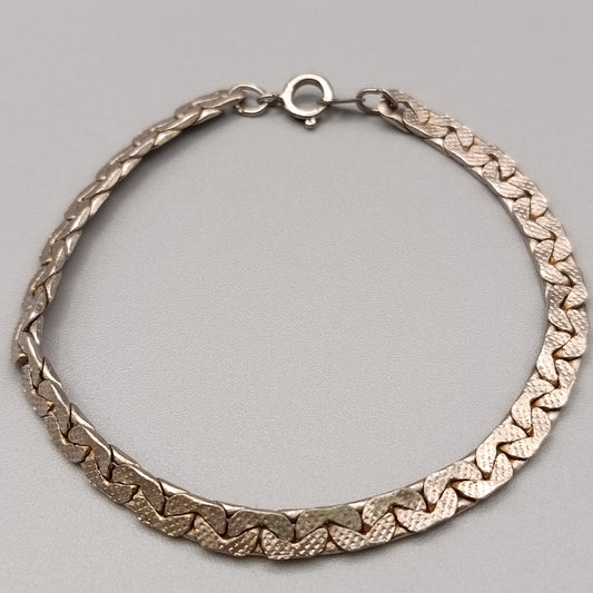 Elegantes Silberfarbenes Damen Armband Design