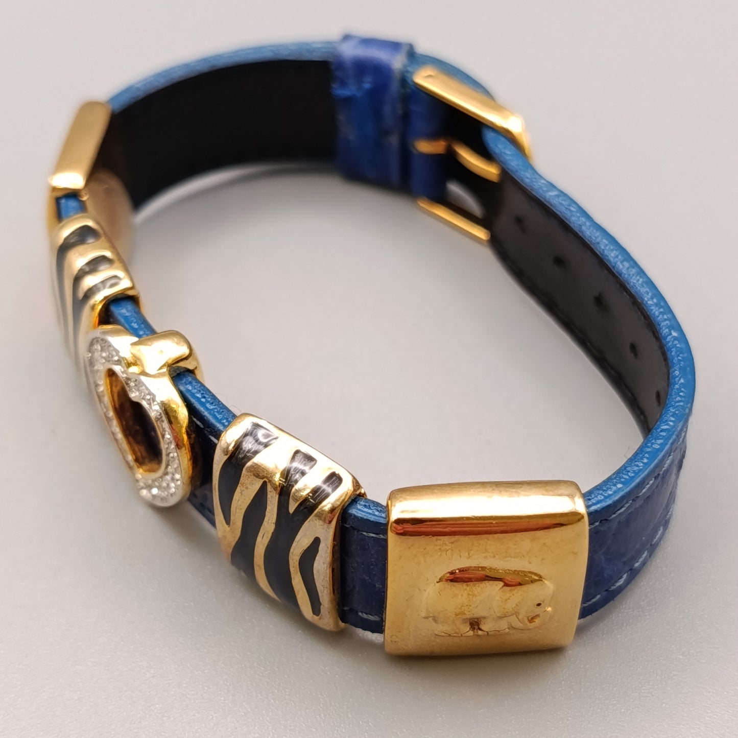 Elegantes Damen Armband Blaues Leder mit Herz Tiger-Optik