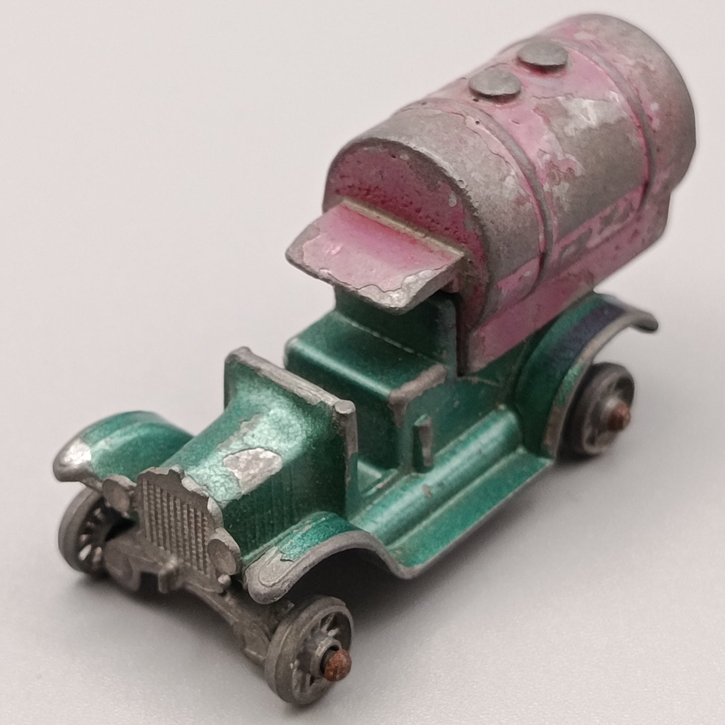 Vintage Bestbox Tankwagen Modellauto – Grüner Oldtimer LKW