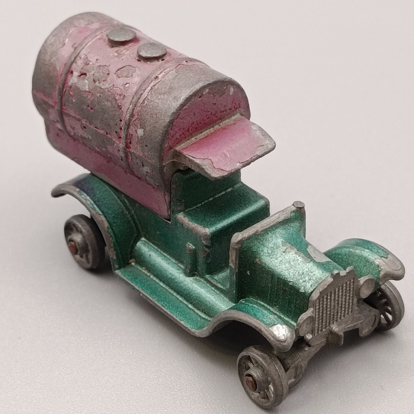Vintage Bestbox Tankwagen Modellauto – Grüner Oldtimer LKW