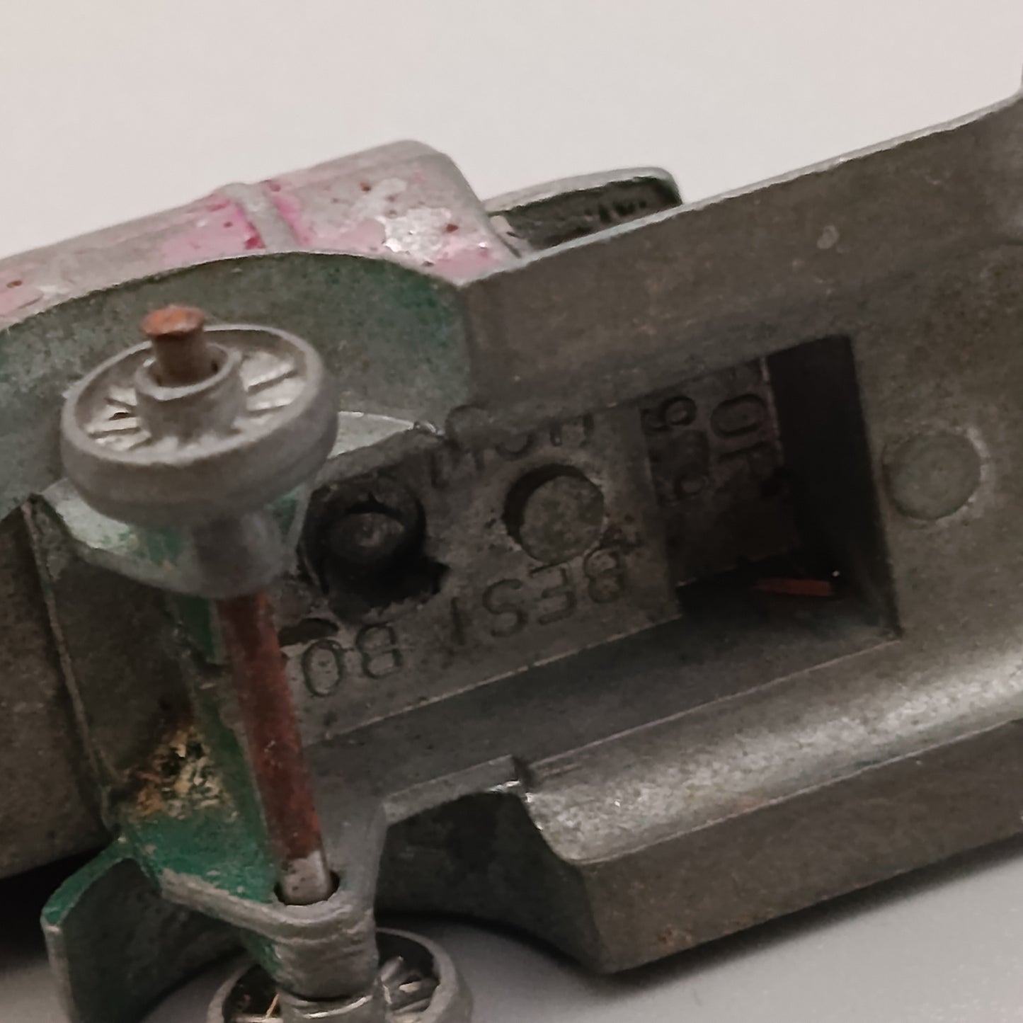 Vintage Bestbox Tankwagen Modellauto – Grüner Oldtimer LKW
