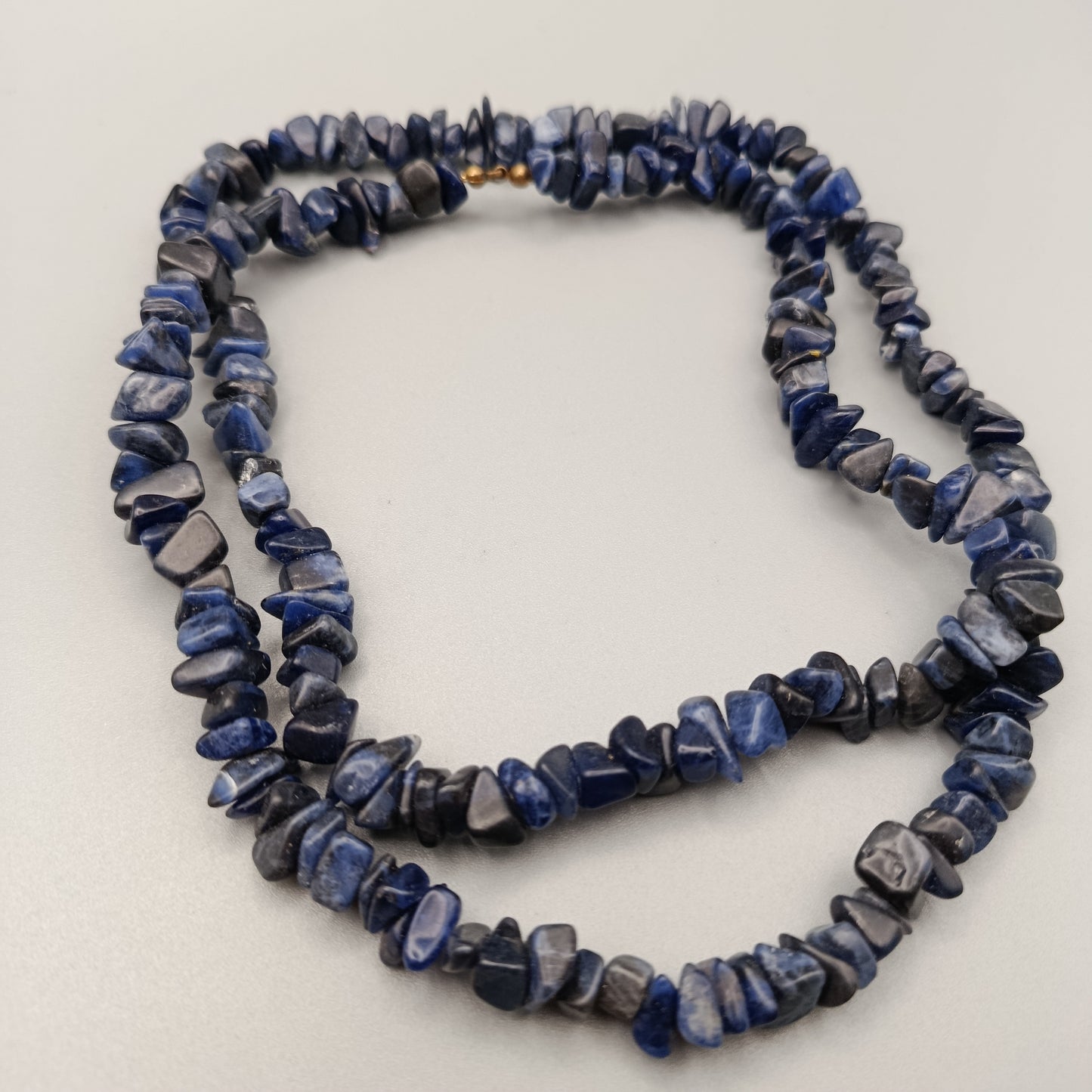 Elegante Sodalith Splitterkette – Blaue Naturstein Kette