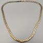 Elegante Damen Kette Vergoldet – Breites Flachpanzer Design