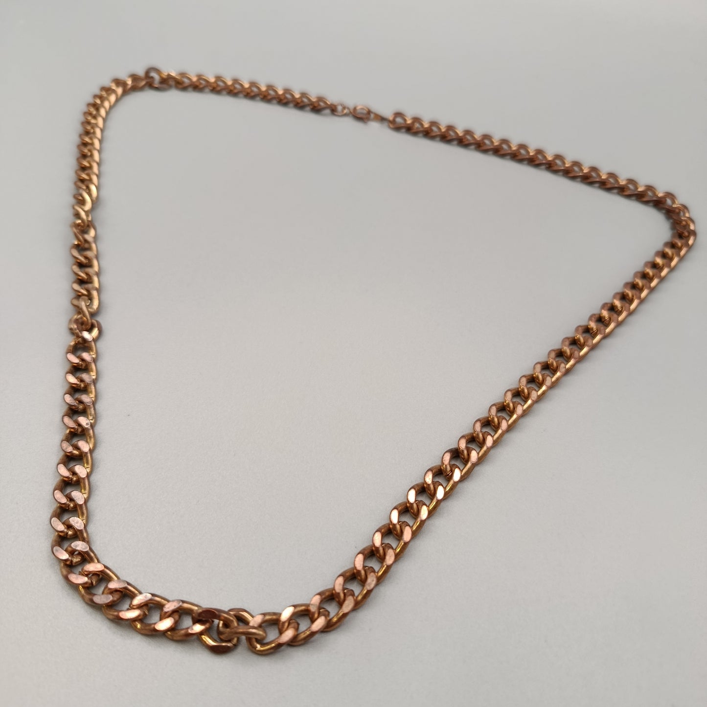 Klassische Panzerkette in Roségold-Optik – Zeitlos