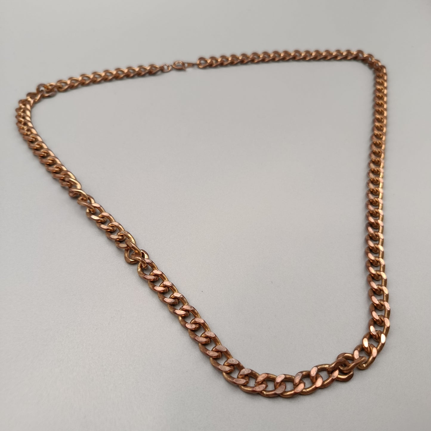 Klassische Panzerkette in Roségold-Optik – Zeitlos