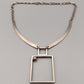 Hals Kette mit geometrischem Anhänger – Minimalistischer Stil