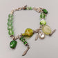 Spielerisches Bettelarmband in Grün-Optik – Charmanter Vintage Stil