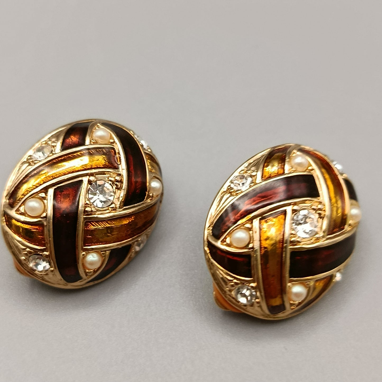 Elegante Vintage Ohrclips – Emaille, Perlen und Strass