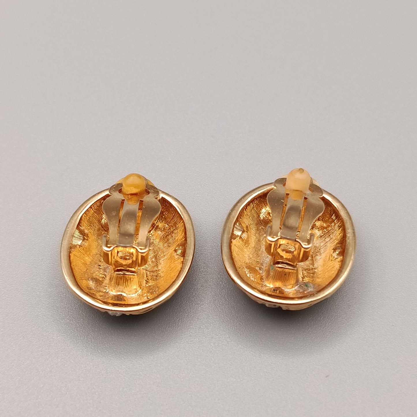 Elegante Vintage Ohr clips – Farbige Emaille, Perlen und Strass