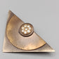 Geometrische Vintage Brosche Dreieckiges Design mit Strass