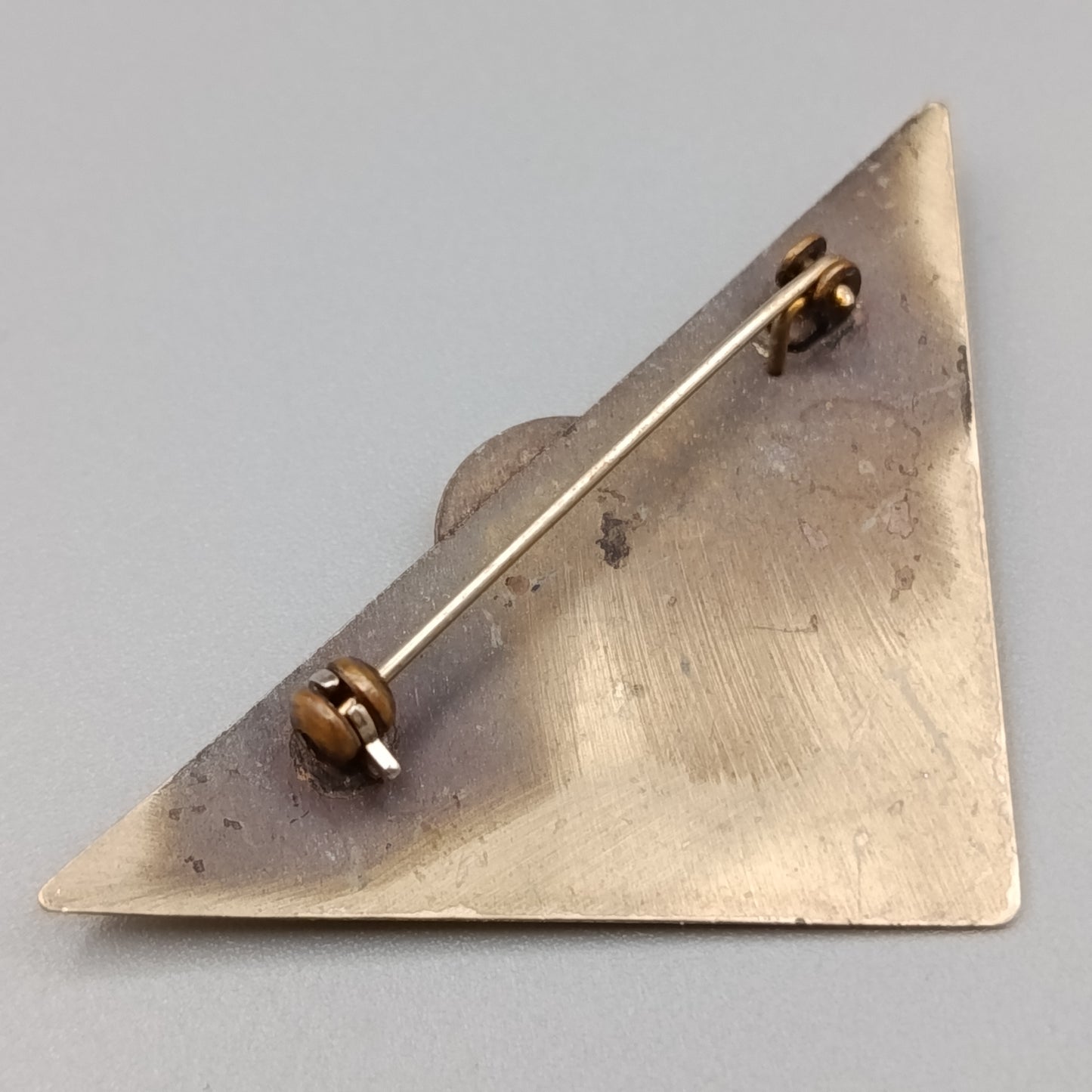 Geometrische Vintage Brosche Dreieckiges Design mit Strass