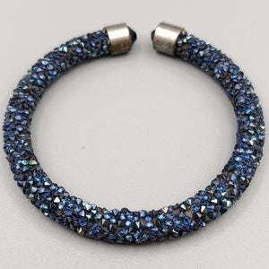 Blaues Kristall Armband – Verstellbar mit funkelnden Facetten