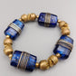 Elastisches Statement-Armband Blaues Glas und Messing