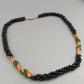 Elegante Perlenkette Mehrreihiges Design mit bunten Akzenten
