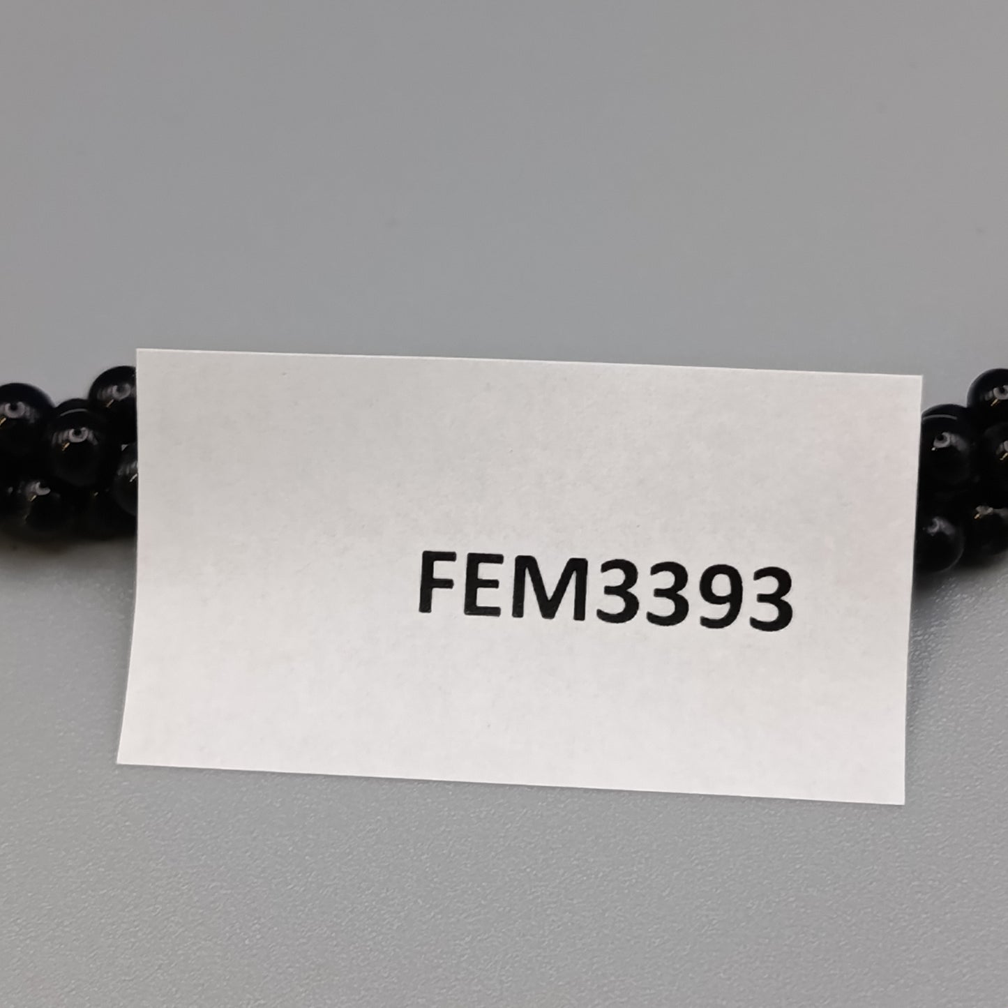 Elegante Perlenkette Mehrreihiges Design mit bunten Akzenten