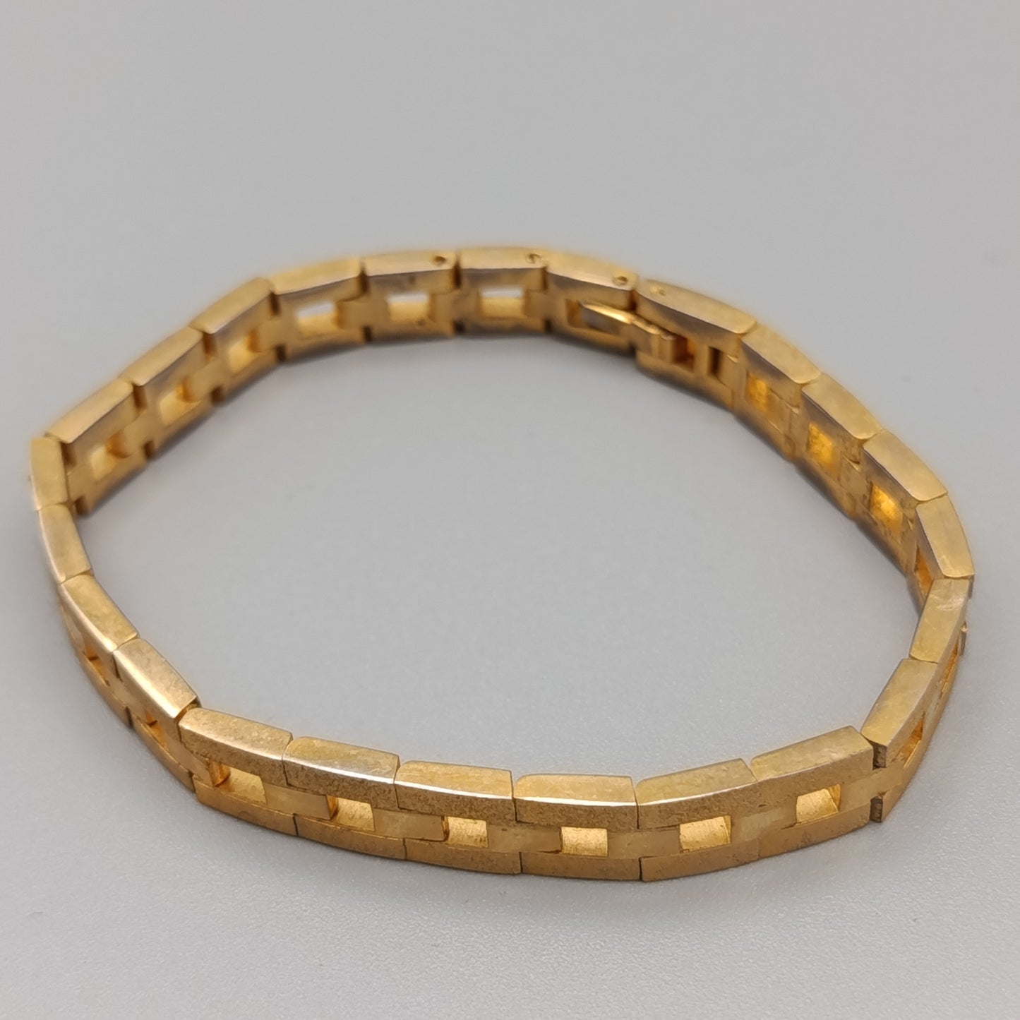 Elegantes Gliederarmband – Stilvolles Accessoire in Goldoptik