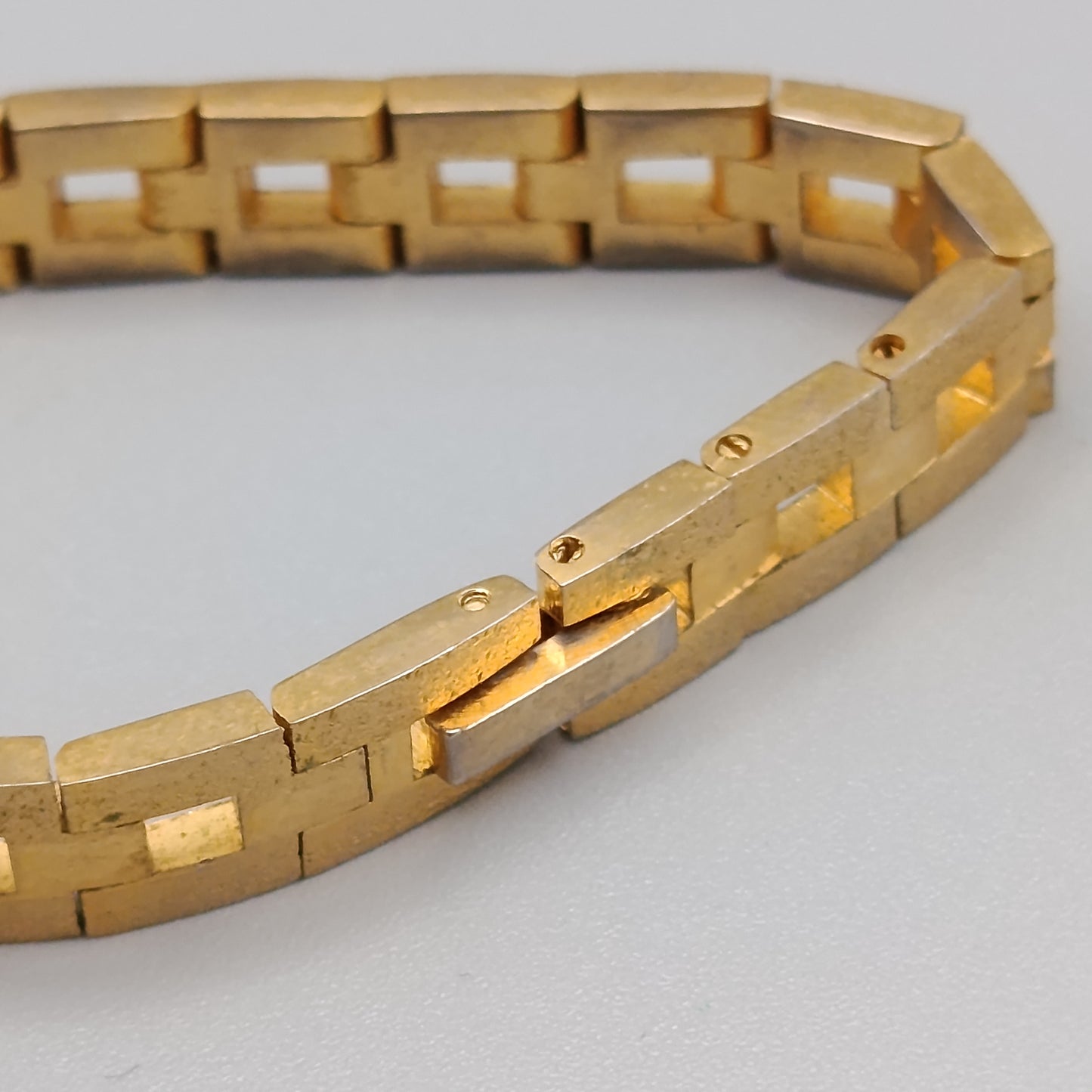 Elegantes Gliederarmband – Stilvolles Accessoire in Goldoptik