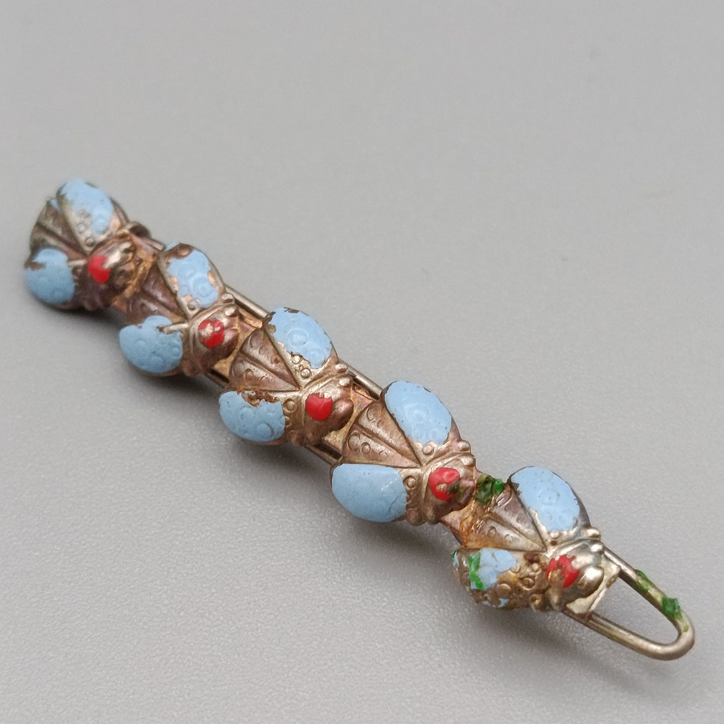 Elegante Haarspange – Vintage Design mit Emaillierten Käfern