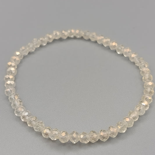 Elegantes Perlenarmband – Dezent glänzendes Design