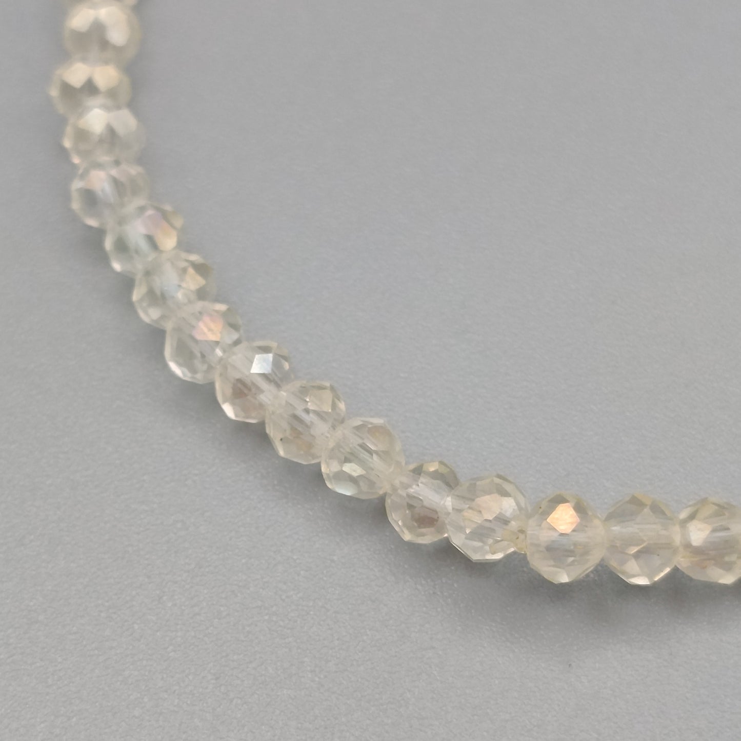 Elegantes Perlenarmband – Dezent glänzendes Design