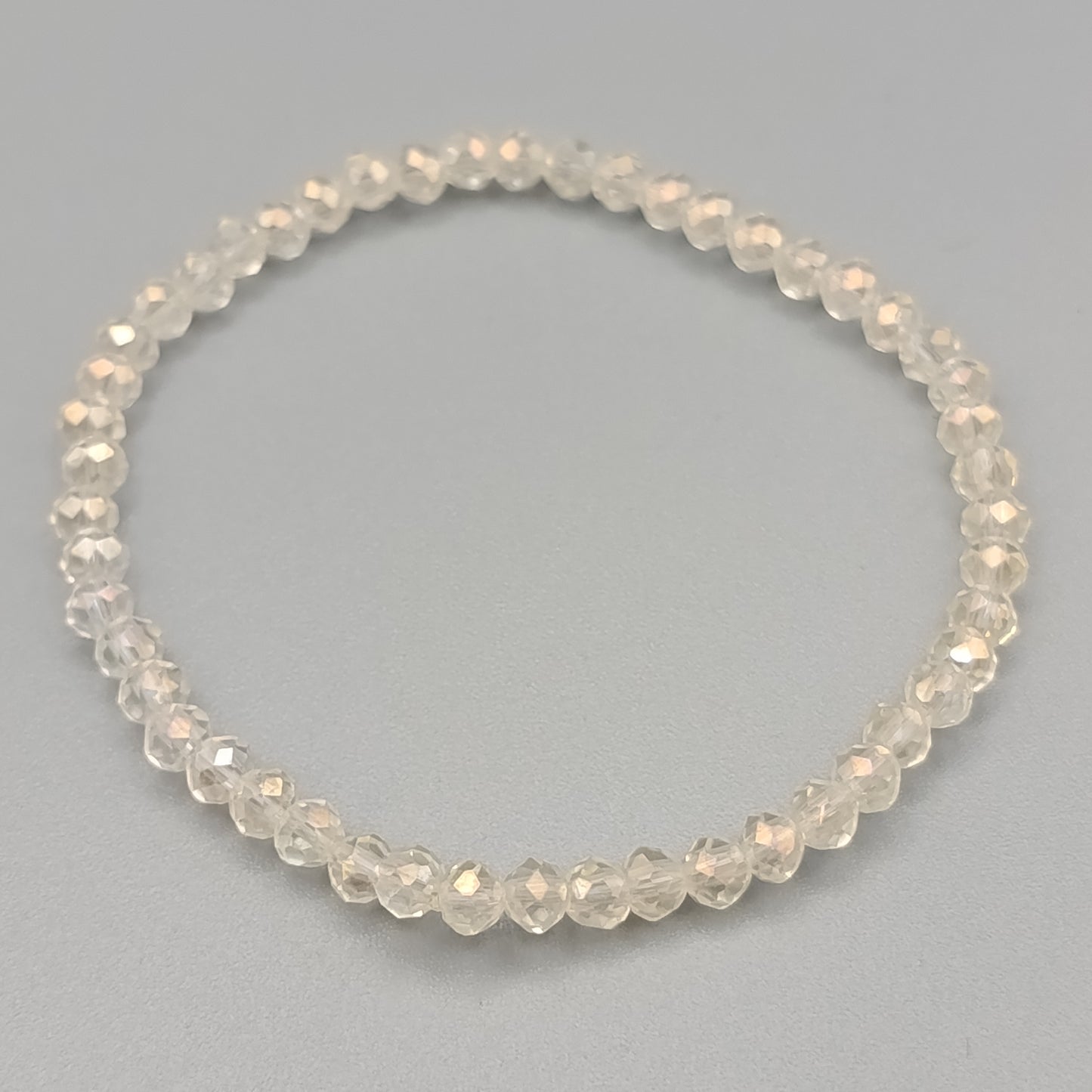 Elegantes Perlenarmband – Dezent glänzendes Design