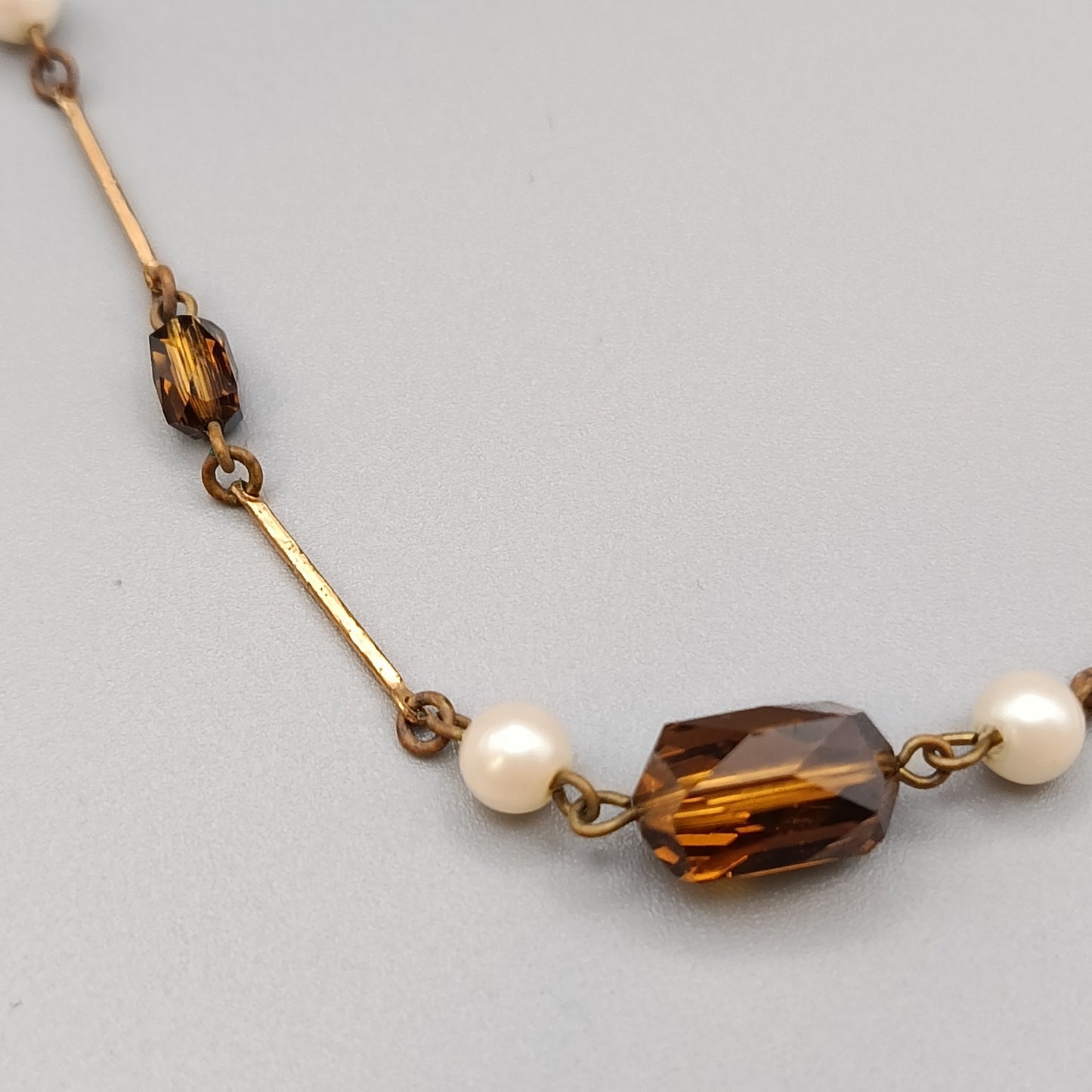 Elegante Perlenkette – Stilvolles Design mit Kristallperlen