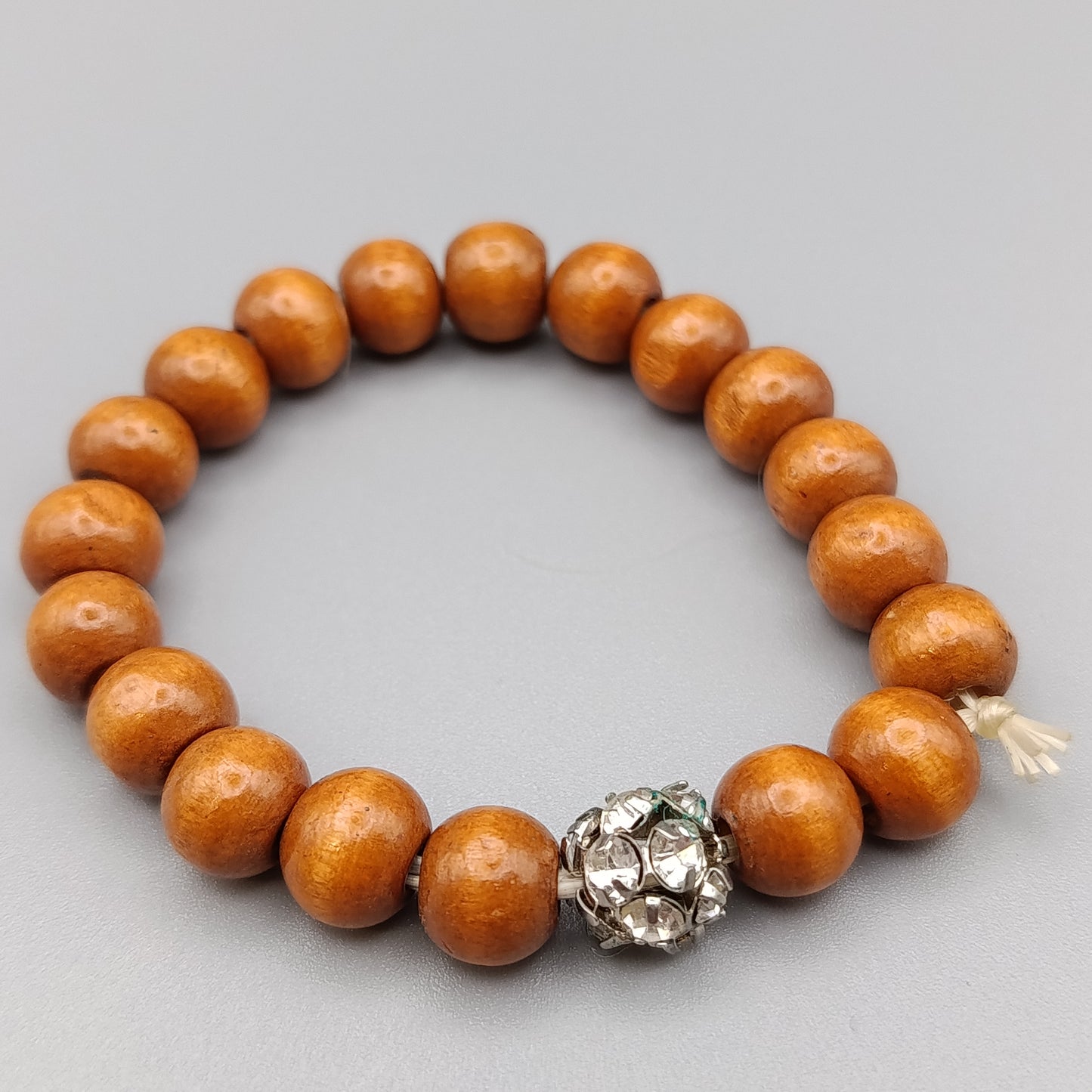 Elegantes Holzperlenarmband – Stilvolles Design
