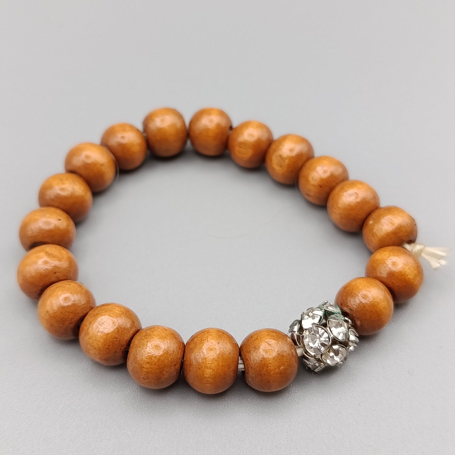 Elegantes Holzperlenarmband – Stilvolles Design
