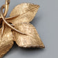 Elegante Blatt-Brosche – Vintage Design in Goldoptik