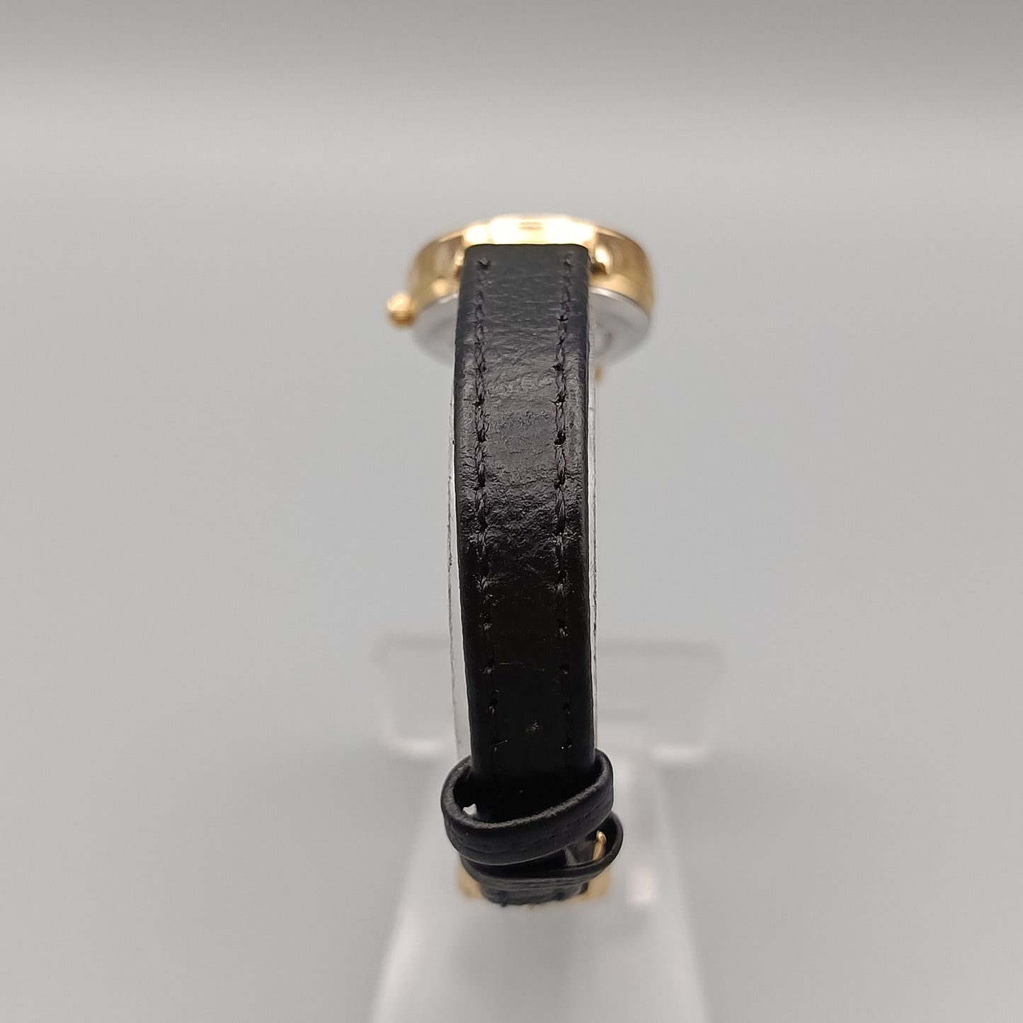 Elegante Adora Damen Uhr – Klassisches Design mit Lederarmband