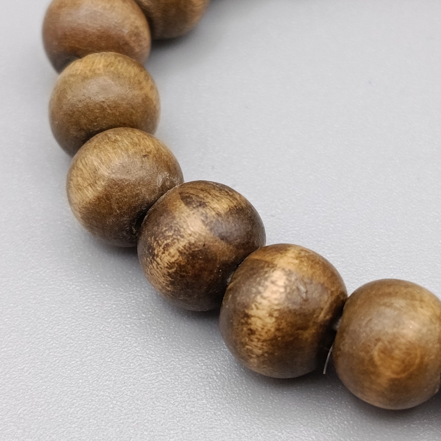 Elegantes Holzperlenarmband – Natürliches Design