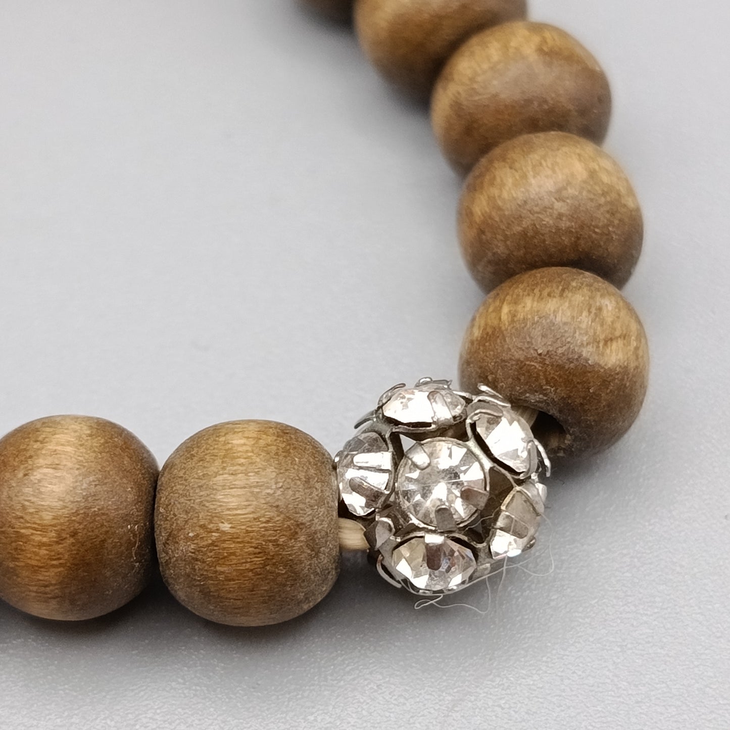 Elegantes Holzperlenarmband – Natürliches Design